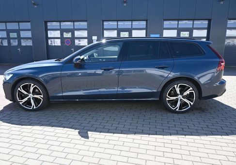 Volvo V60, 2022