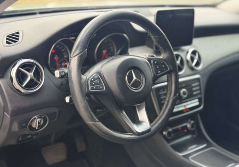 Mercedes-Benz GLA 180, 2017