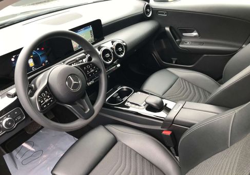 Mercedes-Benz A 180, 2023