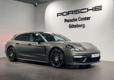 Porsche Panamera, 2023