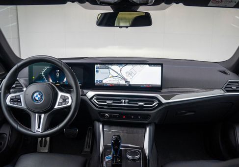 BMW i4, 2022