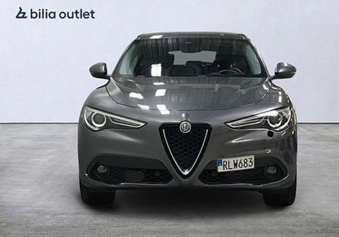 Alfa Romeo Stelvio, 2017