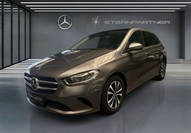 Mercedes-Benz B 200, 2022