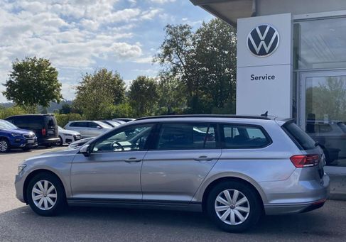 Volkswagen Passat Variant, 2023 3