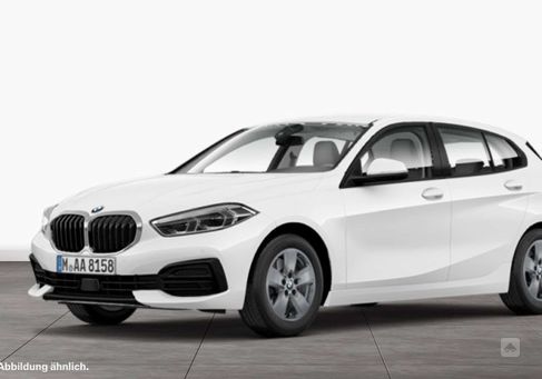 BMW 118, 2023