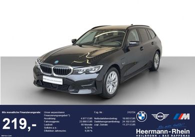BMW 330, 2022