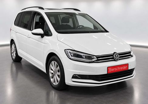 Volkswagen Touran, 2023 3