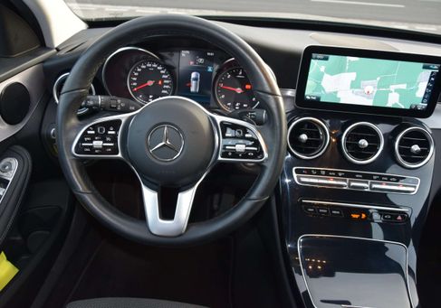 Mercedes-Benz C 180, 2021