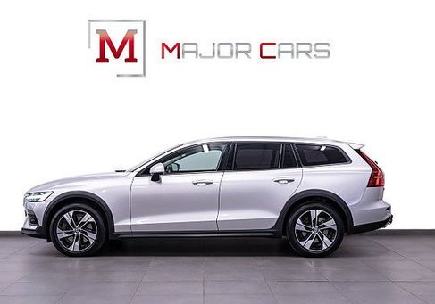 Volvo V60 Cross Country, 2020