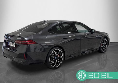 BMW 550, 2025