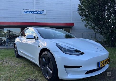 Tesla Model 3, 2019