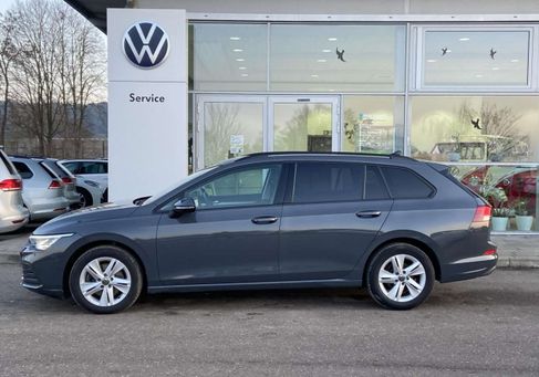 Volkswagen Golf, 2022