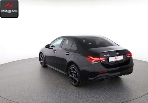 Mercedes-Benz A 250, 2021