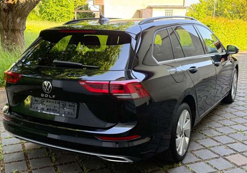 Volkswagen Golf, 2022 3