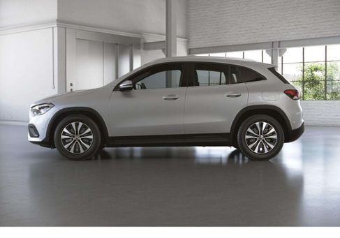 Mercedes-Benz GLA 250, 2021