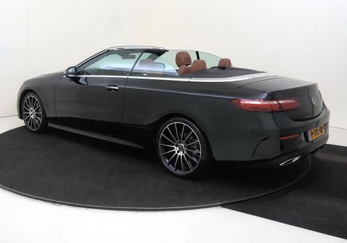 Mercedes-Benz E 200, 2022