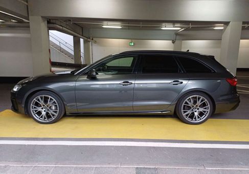 Audi A4, 2022