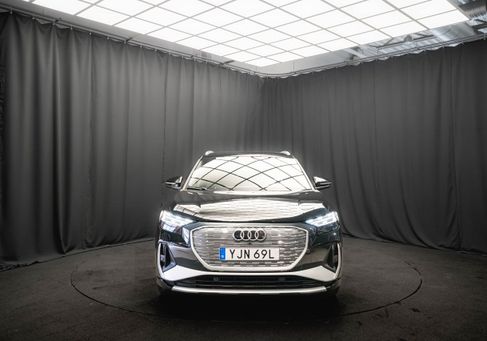 Audi Q4, 2023