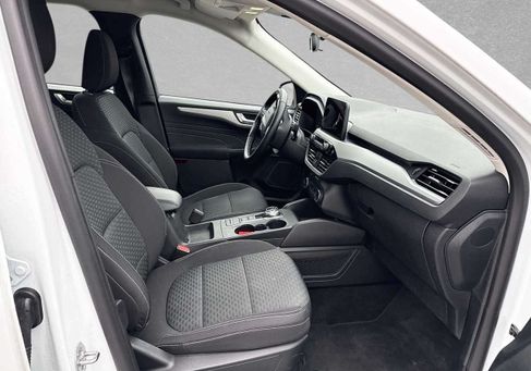 Ford Kuga, 2022