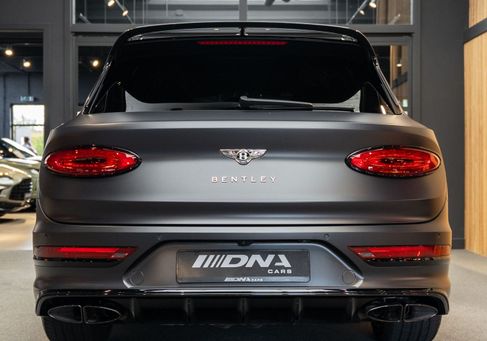 Bentley Bentayga, 2024
