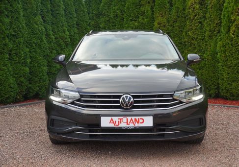 Volkswagen Passat Variant, 2022 3