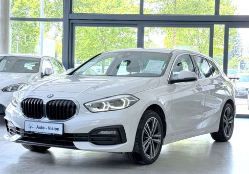 BMW 118, 2023
