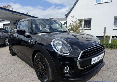 MINI ONE, 2019