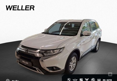 Mitsubishi Outlander, 2020