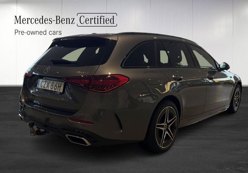 Mercedes-Benz C 300, 2025