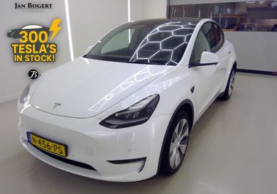 Tesla Model Y, 2021