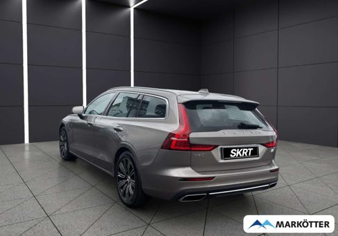Volvo V60, 2022