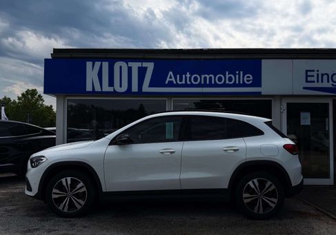 Mercedes-Benz GLA 200, 2021 2
