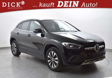 Mercedes-Benz GLA 200, 2022