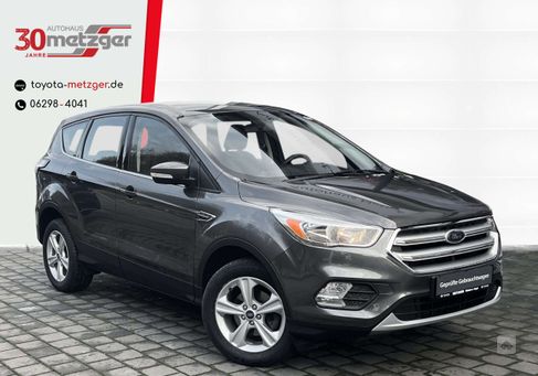 Ford Kuga, 2017