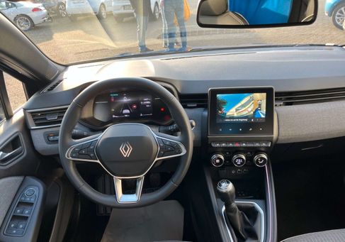 Renault Clio, 2025