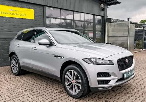 Jaguar F-Pace, 2017