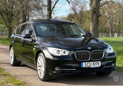 BMW 530 Gran Turismo, 2012