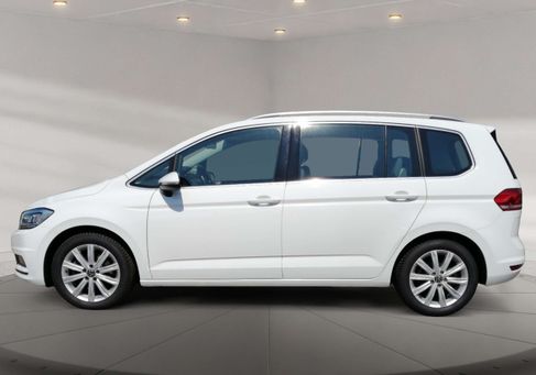 Volkswagen Touran, 2021 3