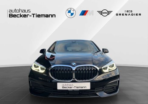 BMW 118, 2023