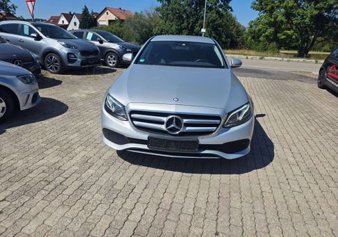 Mercedes-Benz E 220, 2017