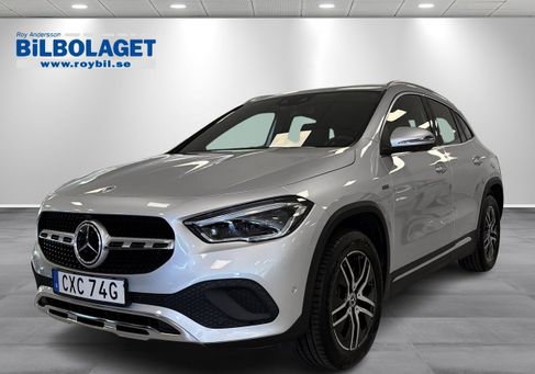Mercedes-Benz GLA 250, 2021