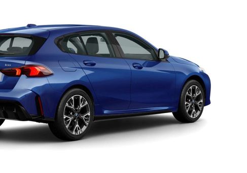 BMW 120, 2025
