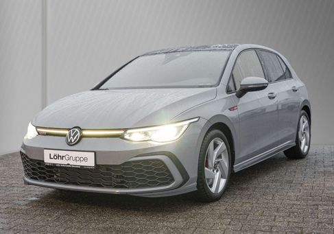 Volkswagen Golf, 2023