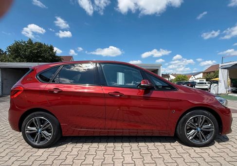 BMW 225, 2018 3