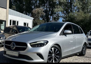 Mercedes-Benz B 180, 2023