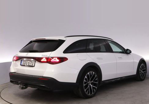 Mercedes-Benz, 2025 3