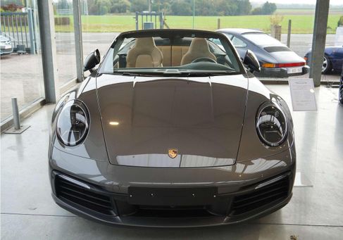 Porsche 992, 2021