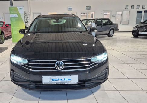 Volkswagen Passat Variant, 2022