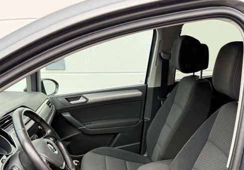 Volkswagen Touran, 2018 3