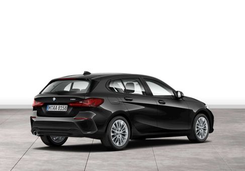BMW 118, 2023